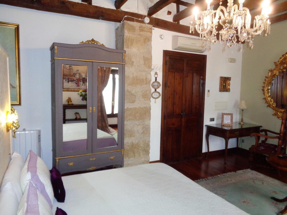 Hotel Boutique Nueve Leyendas Úbeda Exterior foto